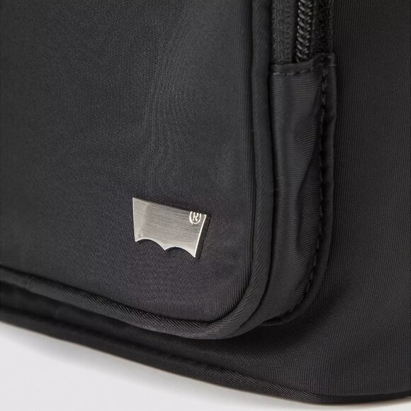 Levi's WOMEN'S Black Bucket Bag/NWT - Picture 6 of 15